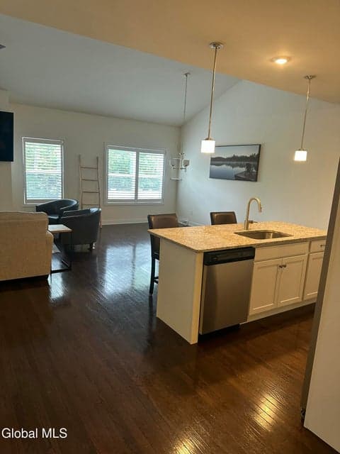 36 Weston Way, photo 5