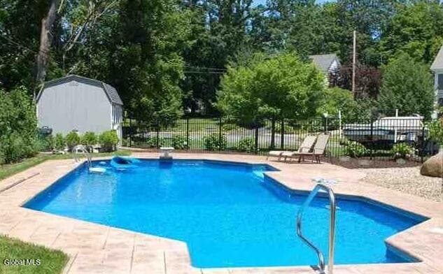 1138 Oxford Place, photo 3