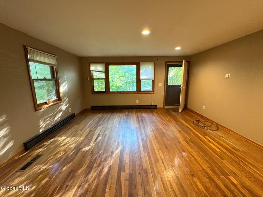 118 Meadow Lane, photo 3