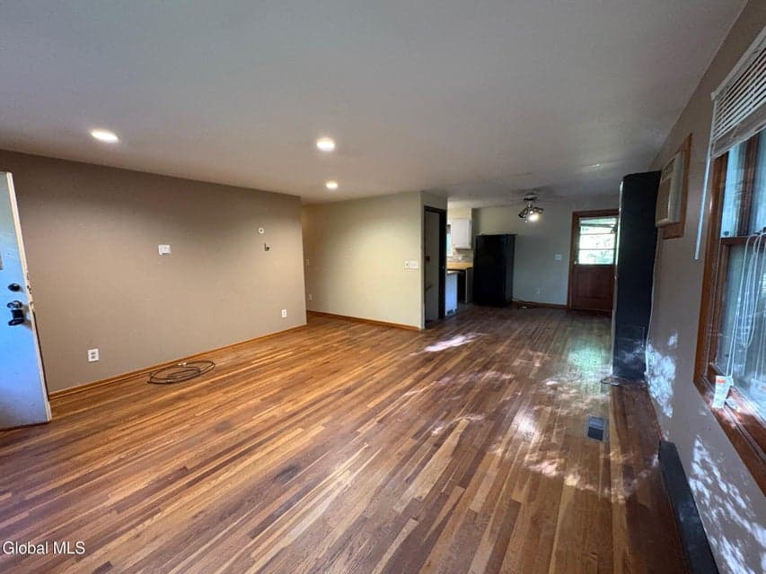 118 Meadow Lane, photo 2