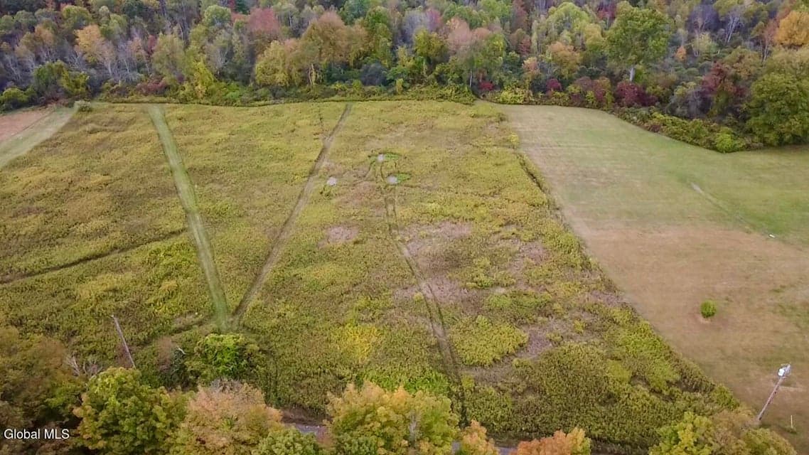 185 State Line Road, Hoosick Falls, NY, photo 2