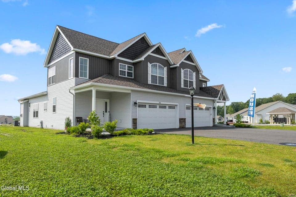 3101 Brianna Boulevard, photo 2