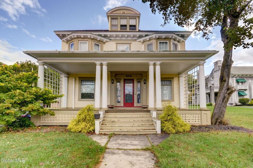 353 Guy Park Avenue, Amsterdam, NY, photo 3