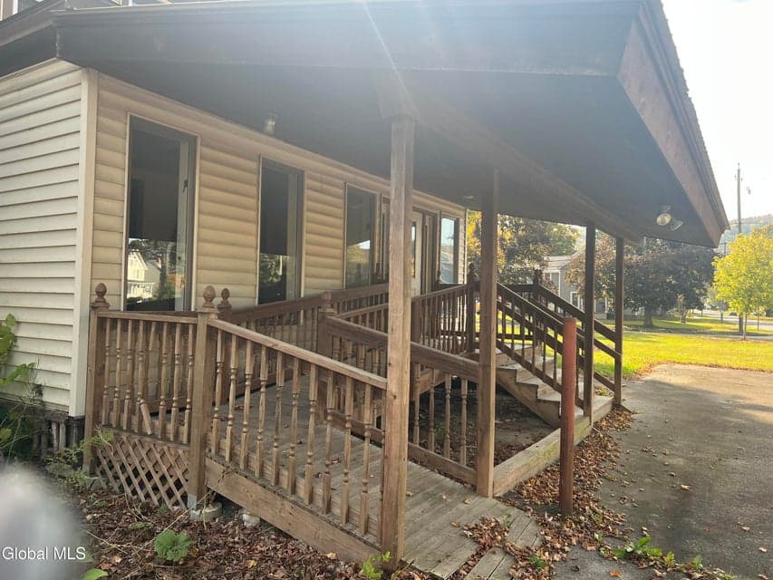 2 Quaker Street, photo 5