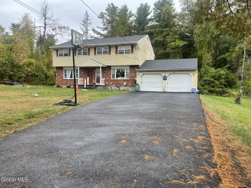 30 Woodin Road, photo 1