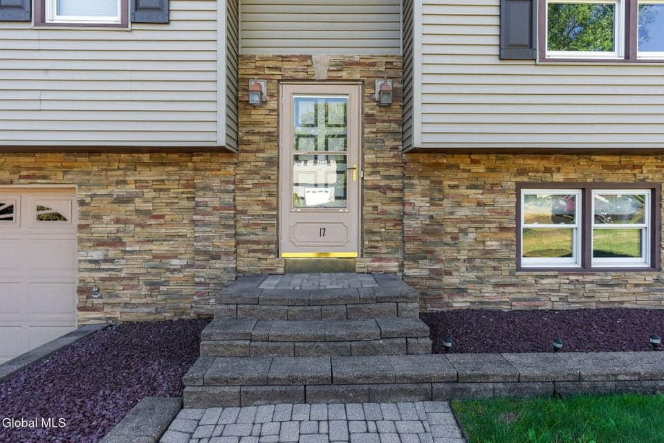 17 New Bridge Drive, photo 4