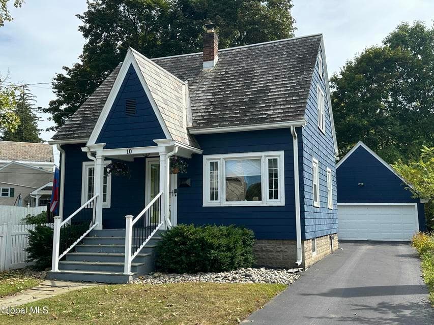 10 Fowler Avenue, Glens Falls, NY, photo 1