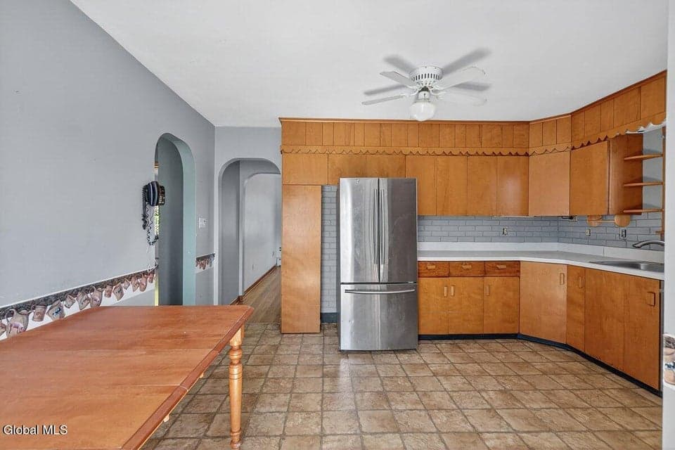 325 Hop City Road, photo 3