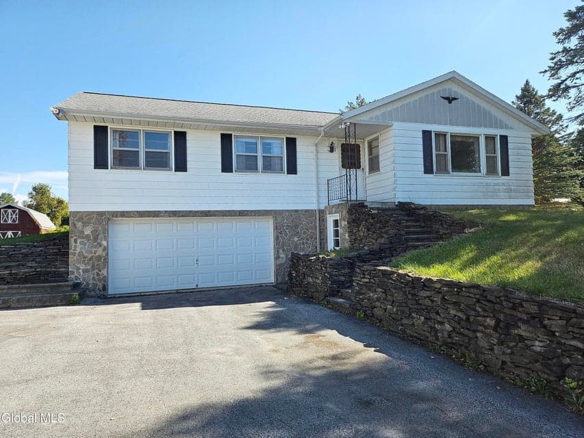1 Pohl Drive, photo 1