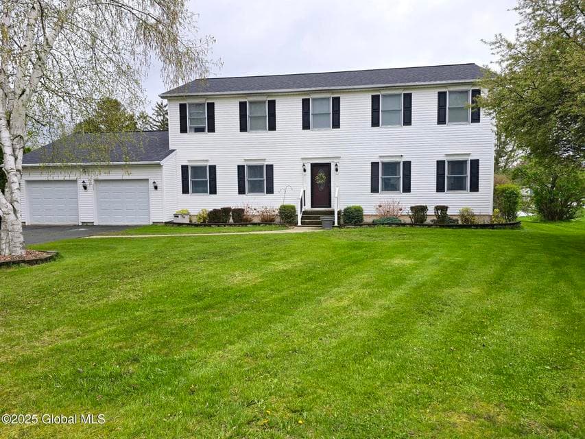 111 Windswept Drive E, Amsterdam, NY, photo 1