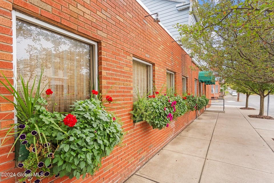 853 4th Avenue, Troy, NY, photo 4