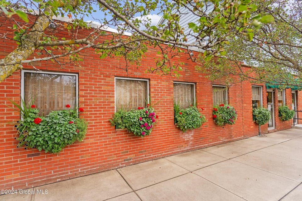 853 4th Avenue, Troy, NY, photo 5