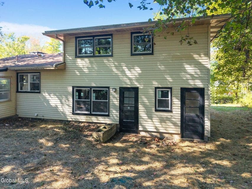11 Diamond Avenue, photo 5