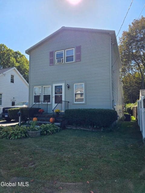 523 Elliott Street, photo 1