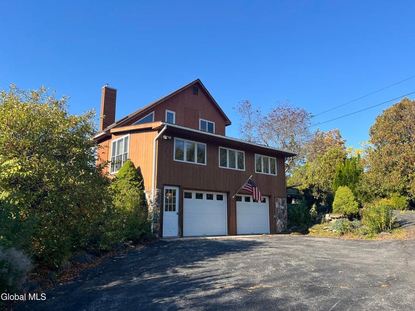 945 NYS Route 9N, Ticonderoga, NY, photo 2