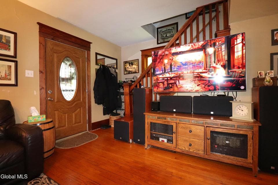 127 Swan Street, photo 3