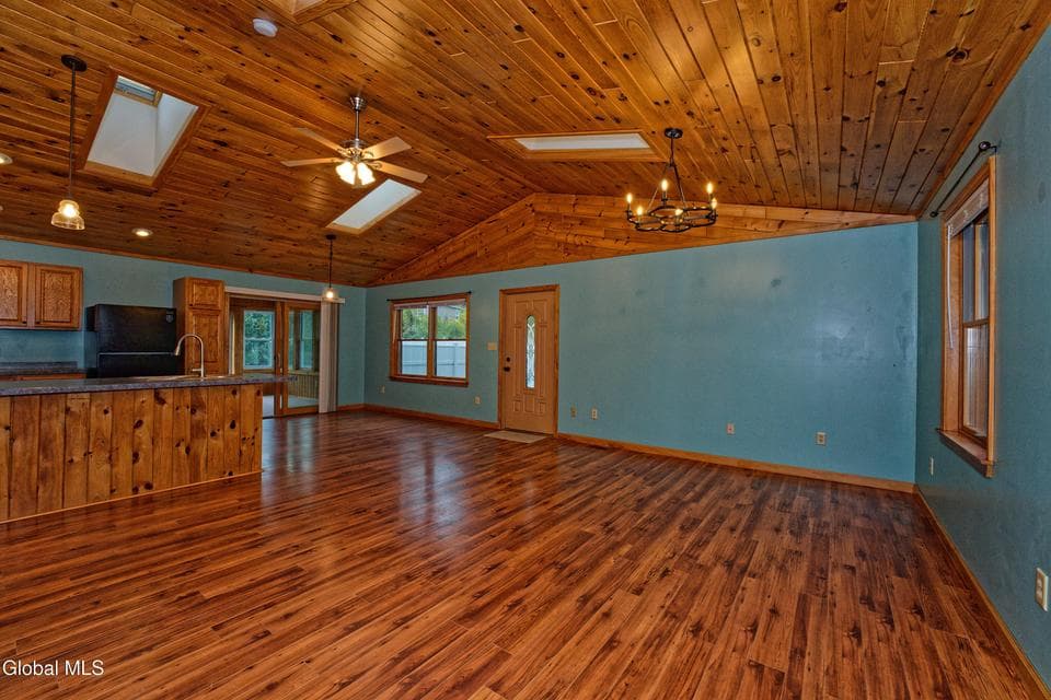17 Columbia Avenue, photo 4
