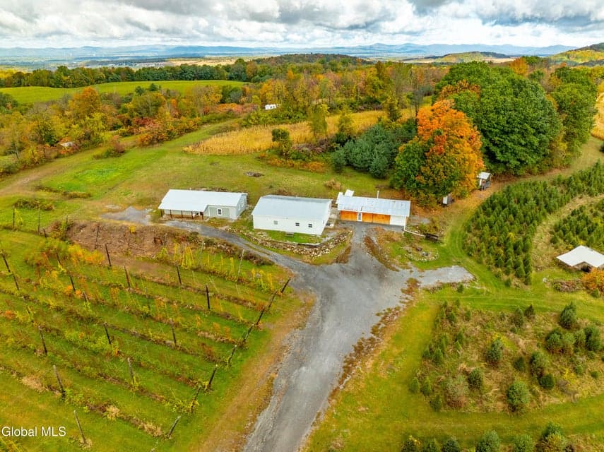 453 County Rte 47, photo 1