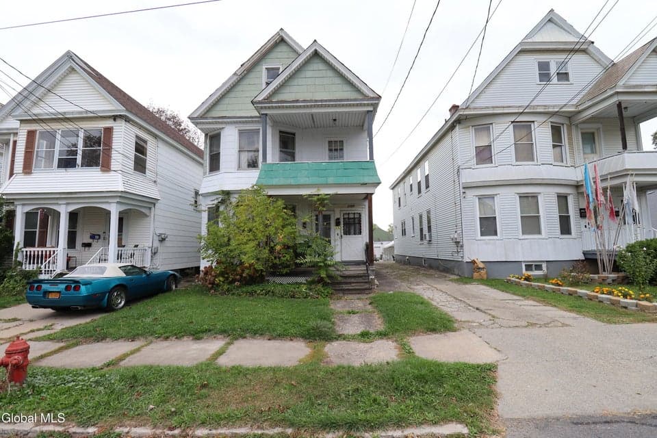 1723 Avenue B, photo 2