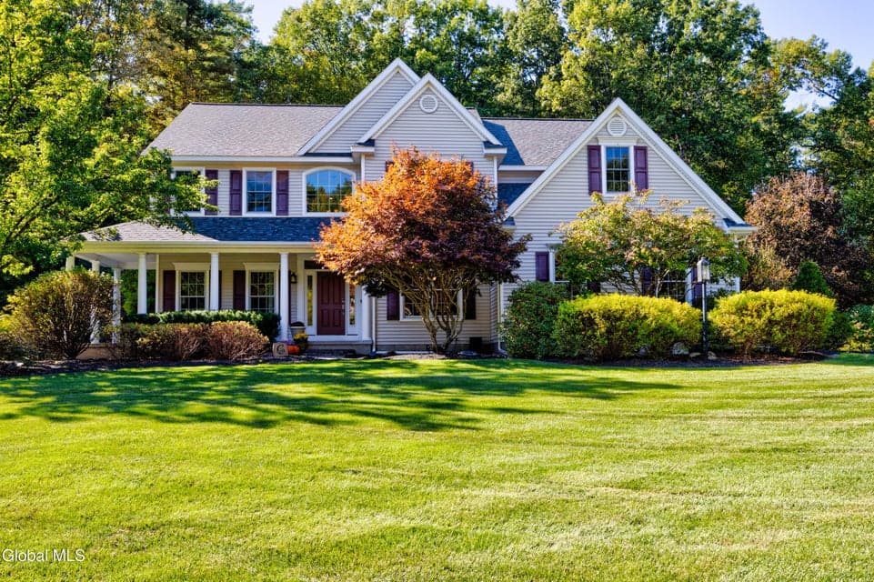 14 Little Drive, Malta, NY 12020