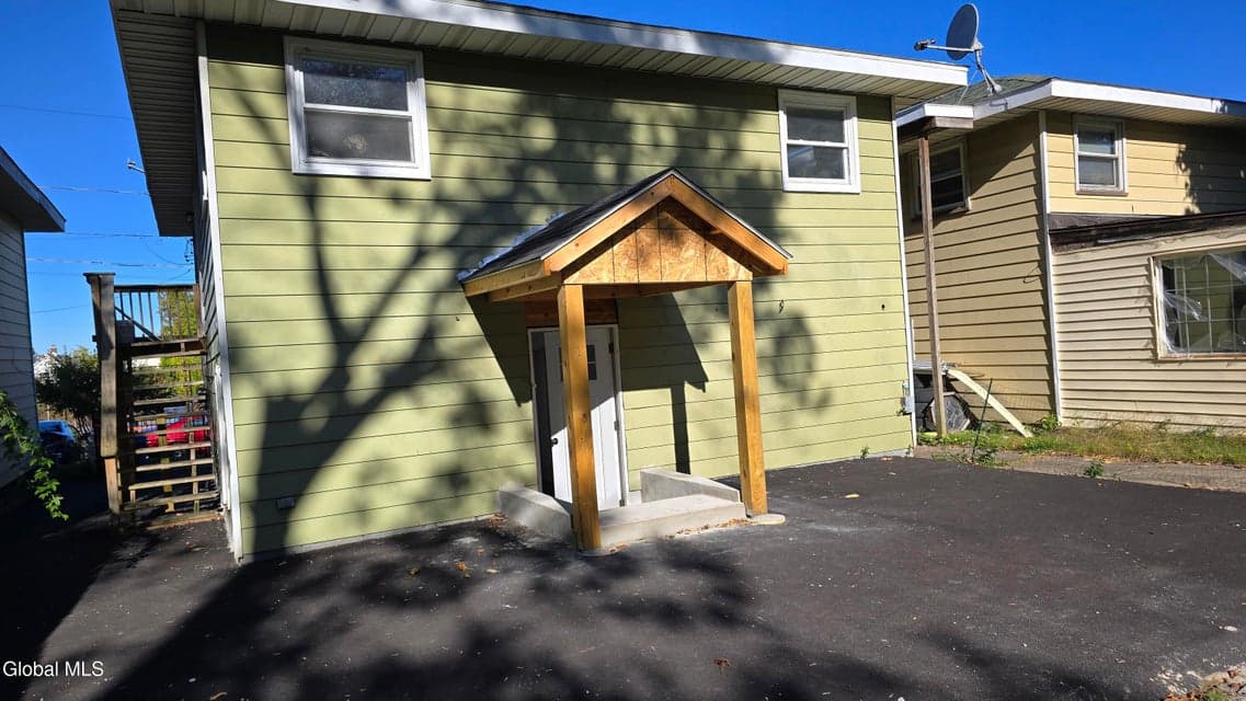 1732 Carrie Street, photo 2