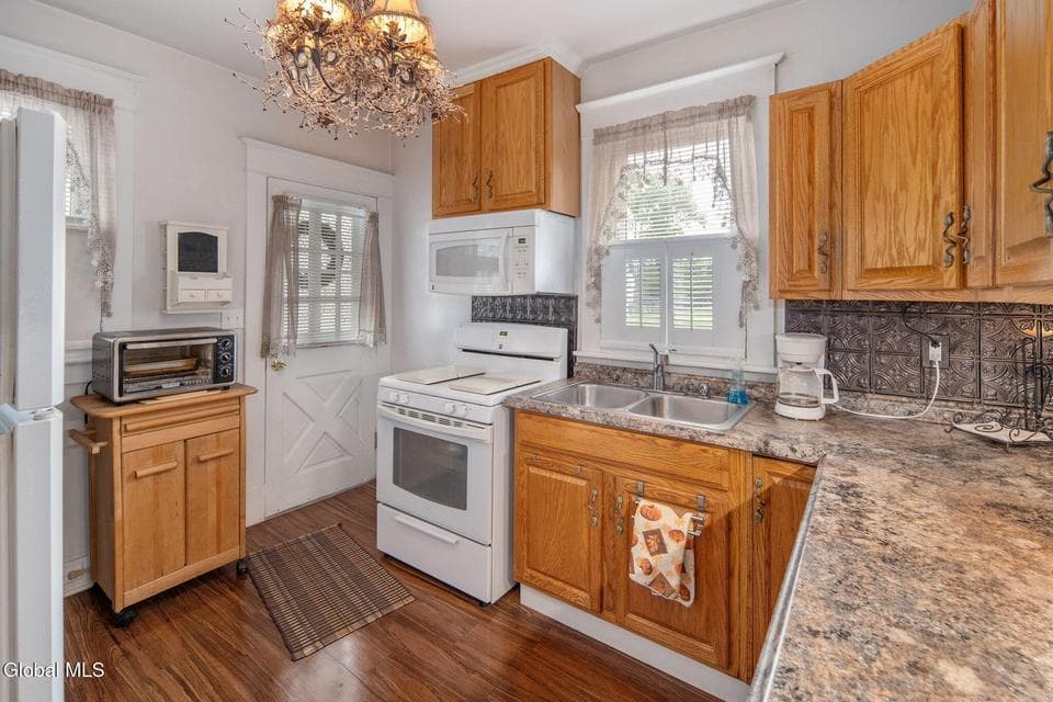 777 Park Avenue, photo 3