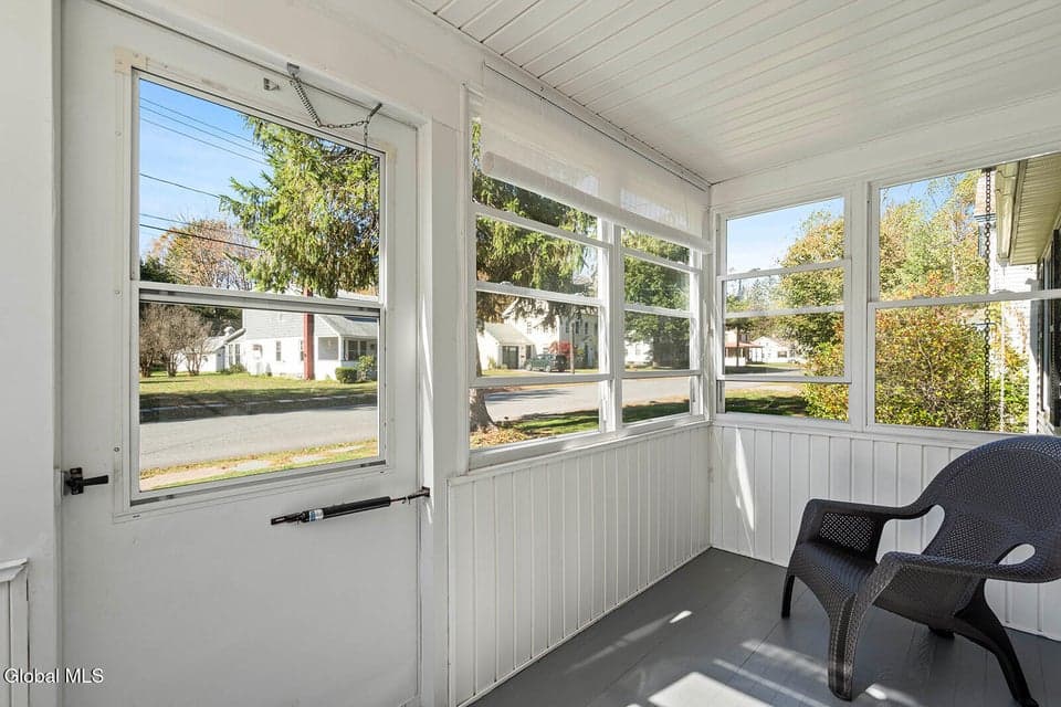 33 South Union Street, photo 4