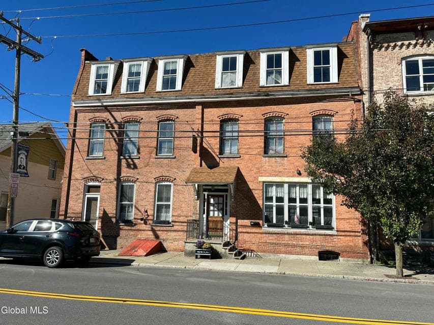 100 S Main Street, Castleton-on-Hudson, NY 12033