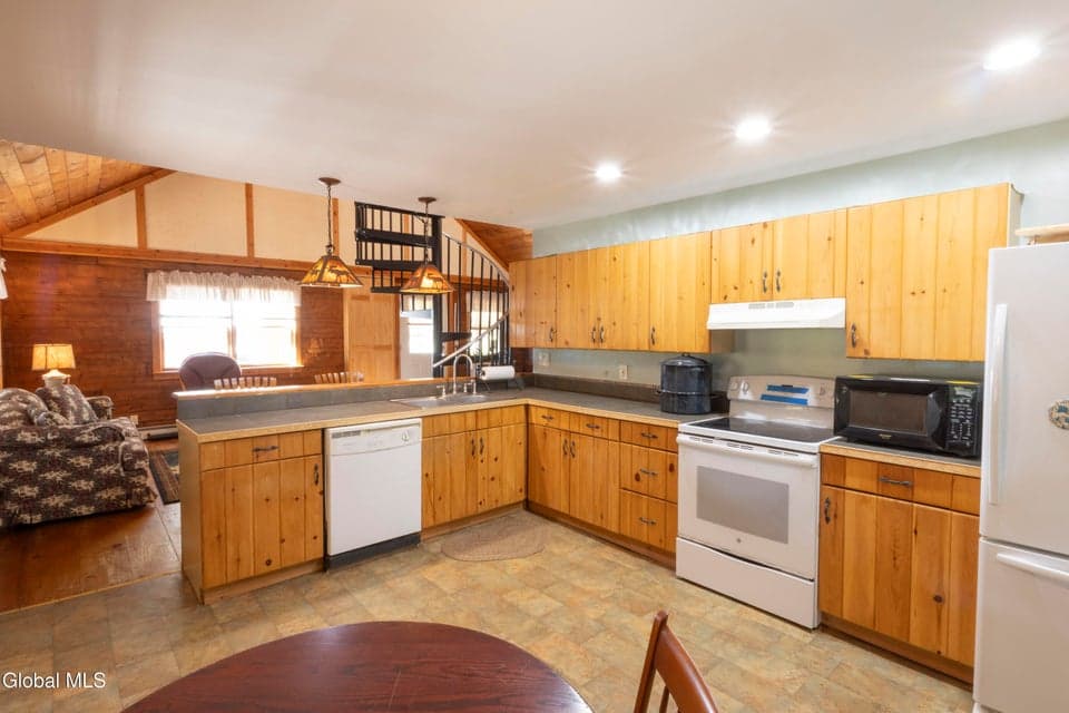 181 Beecher Road, photo 4