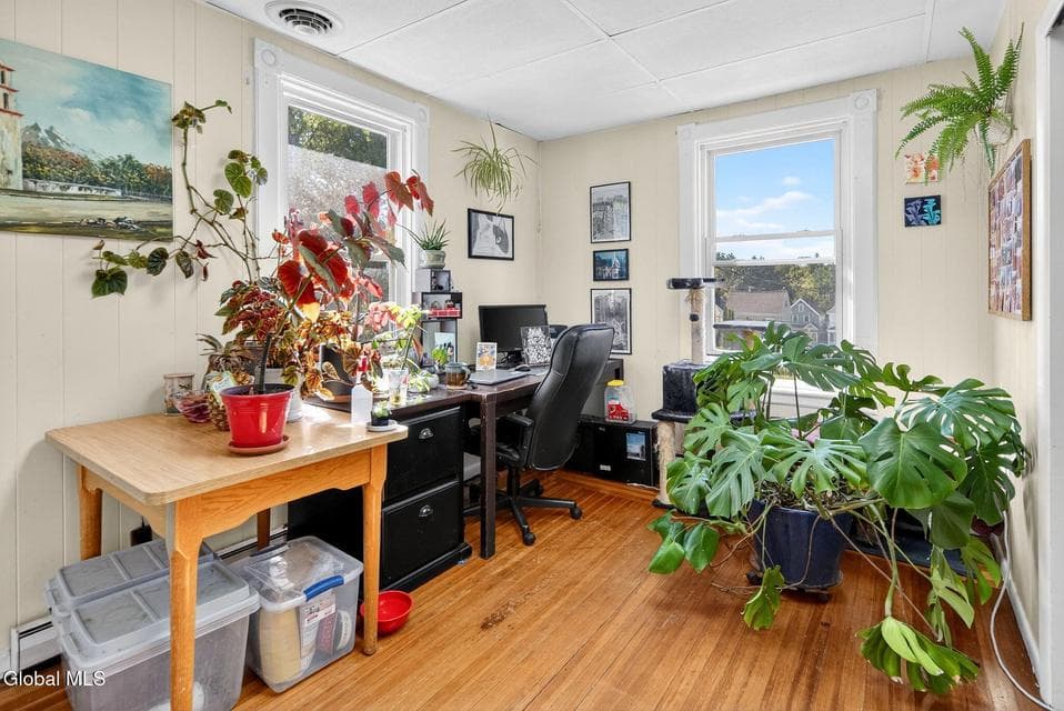 282 Manning Boulevard, photo 5