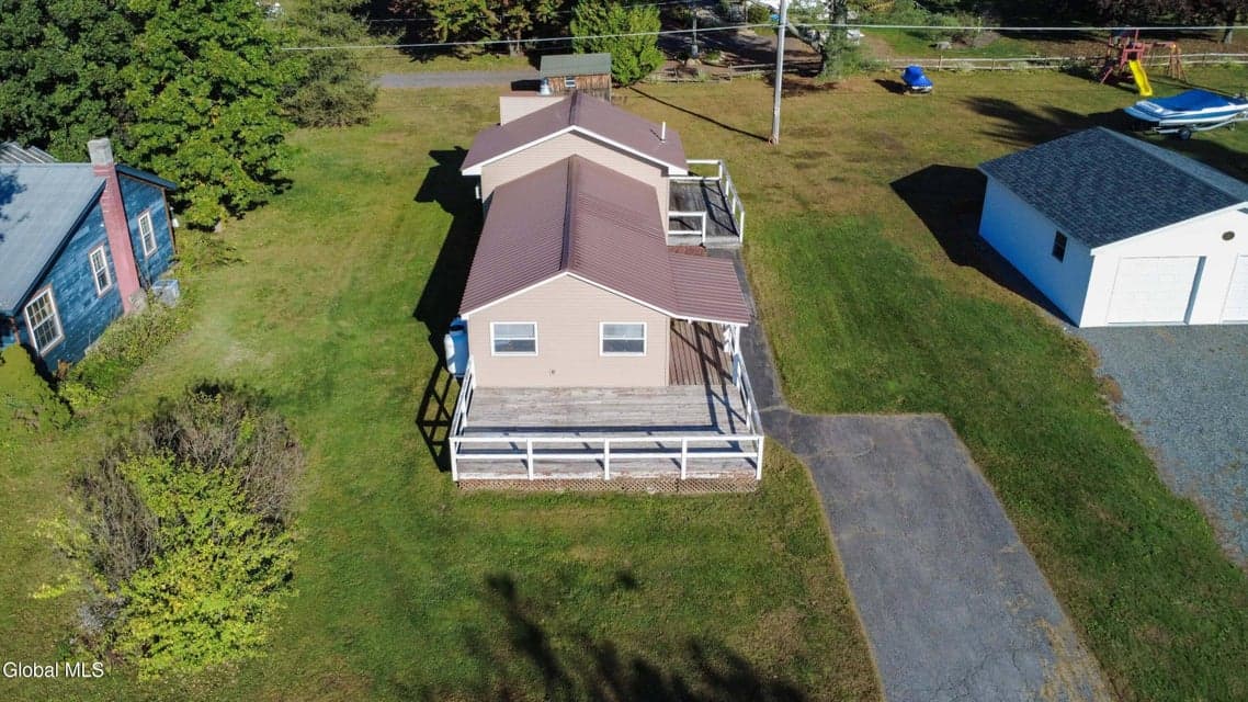 109 Bertrand Road, photo 1