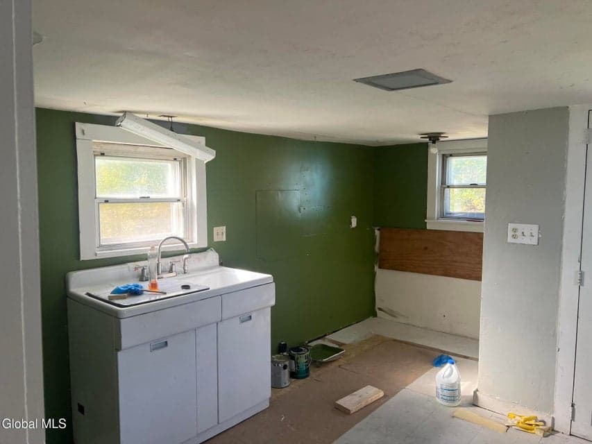 37 1/2 West Street, Whitehall, NY, photo 4