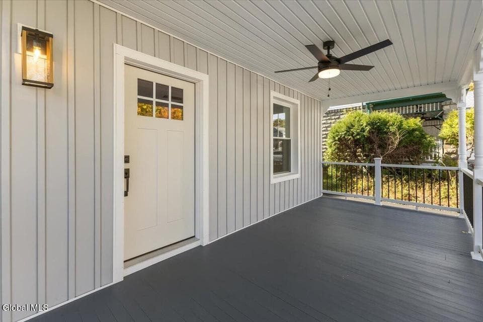 33 James Street, Lake George, NY, photo 2