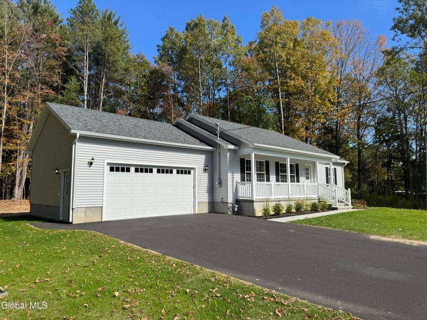 703 Sherman Avenue, photo 3