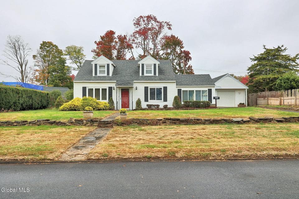 1030 Helen Street, photo 2