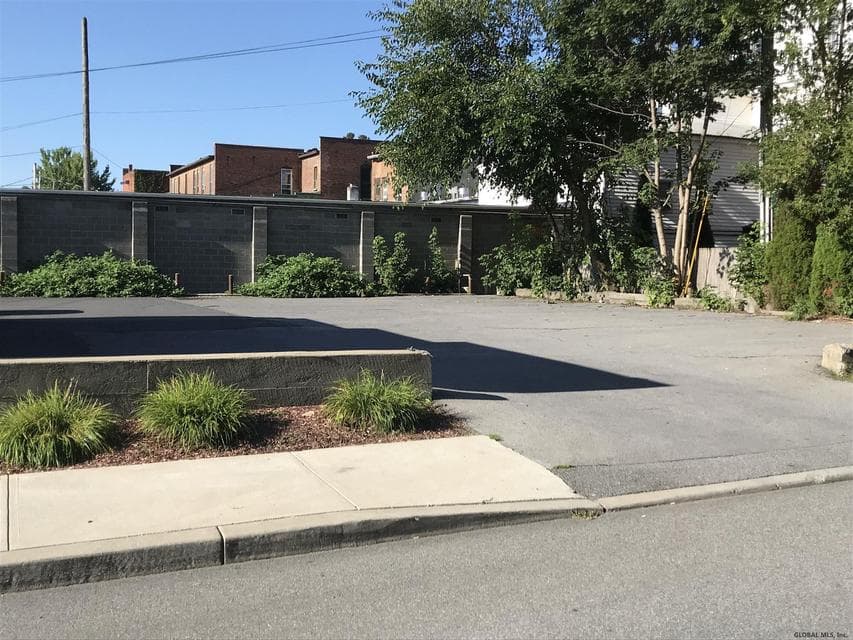 33 Ferry Street, photo 4