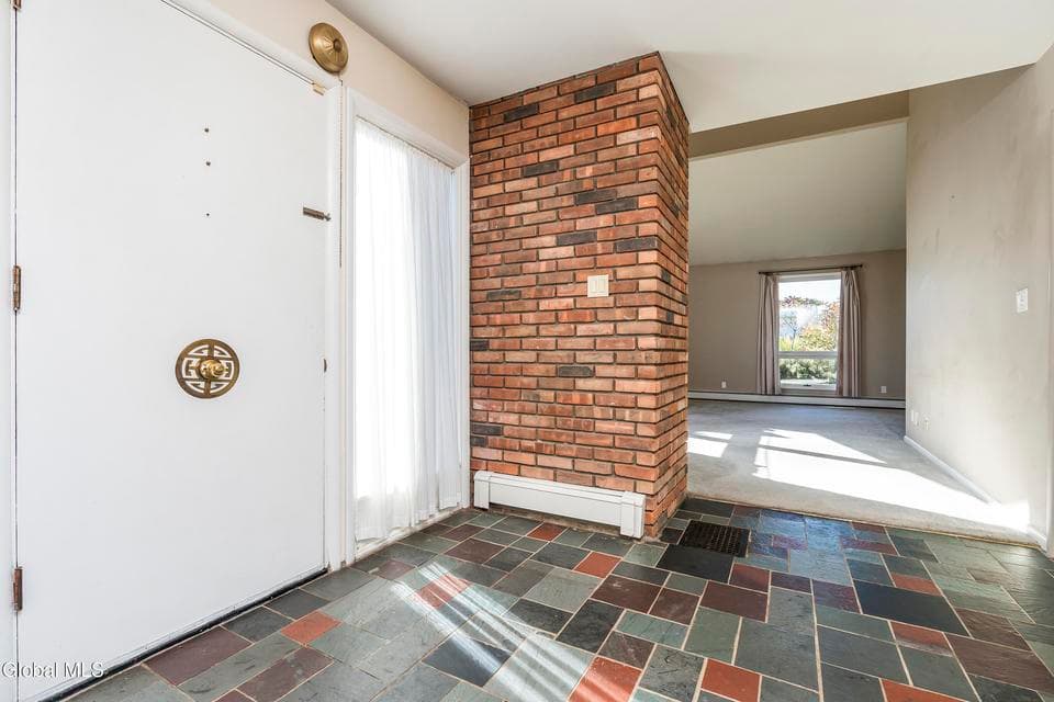 875 Bulls Head Road, photo 3
