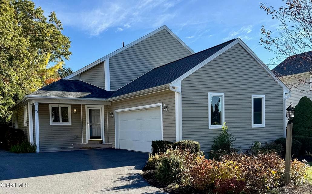21 Pepper Lane