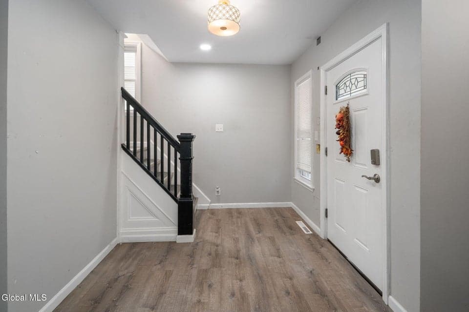 82 Haigh Avenue, photo 2