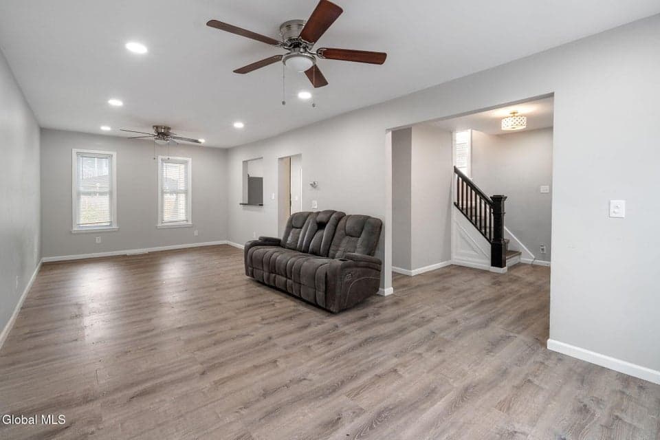 82 Haigh Avenue, photo 4