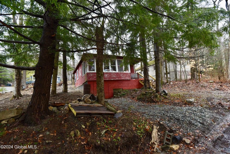 4 Clark Street, Greenfield, NY, photo 2