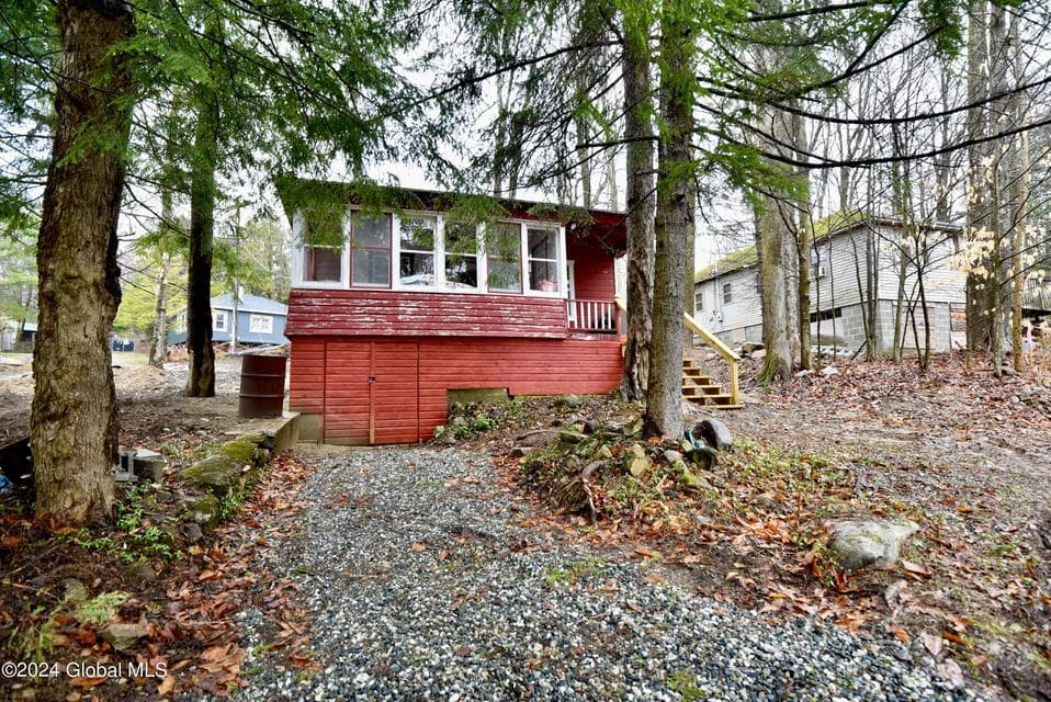 4 Clark Street, Greenfield, NY, photo 3