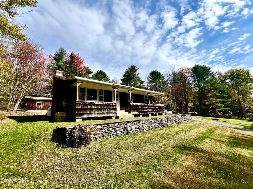 1064 Titus Lake Road, photo 2
