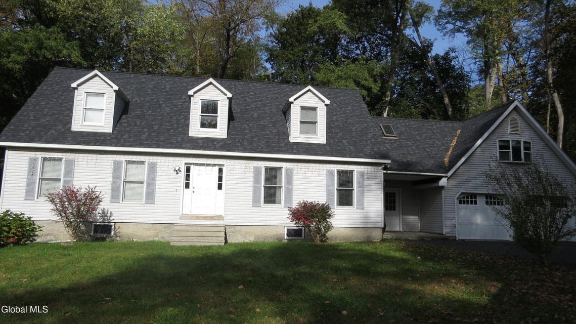 130 Main Street, photo 1