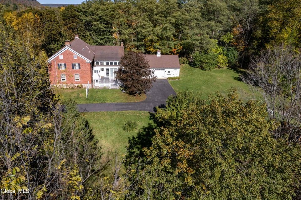 136 Main Street, Schoharie, NY, photo 1