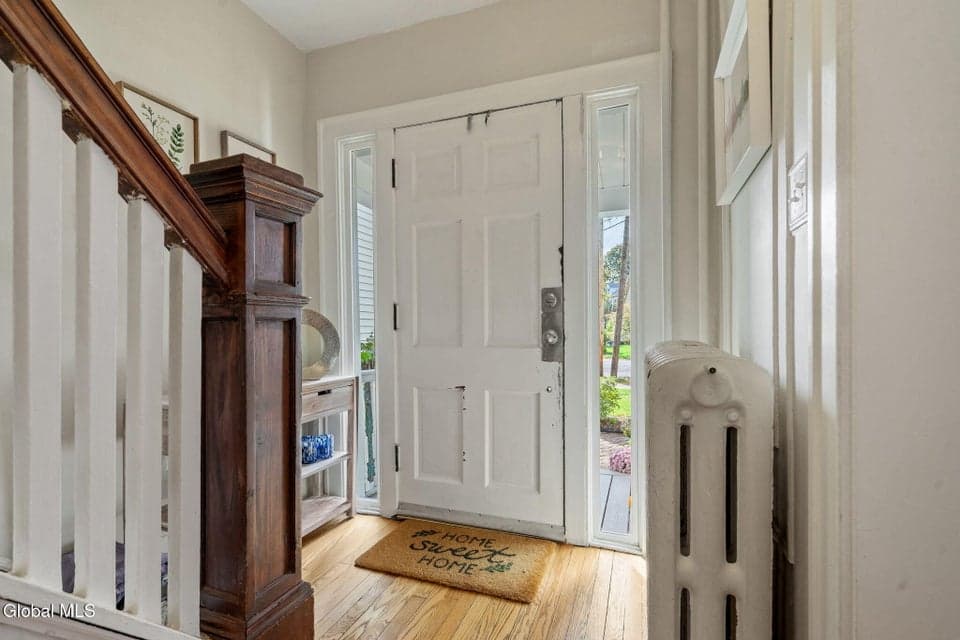 61 Ryckman Avenue, photo 4
