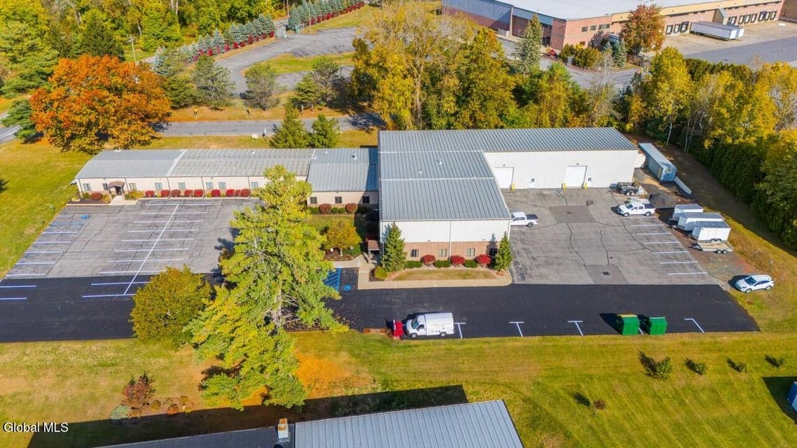 747 Pierce Road, Clifton Park, NY, photo 5