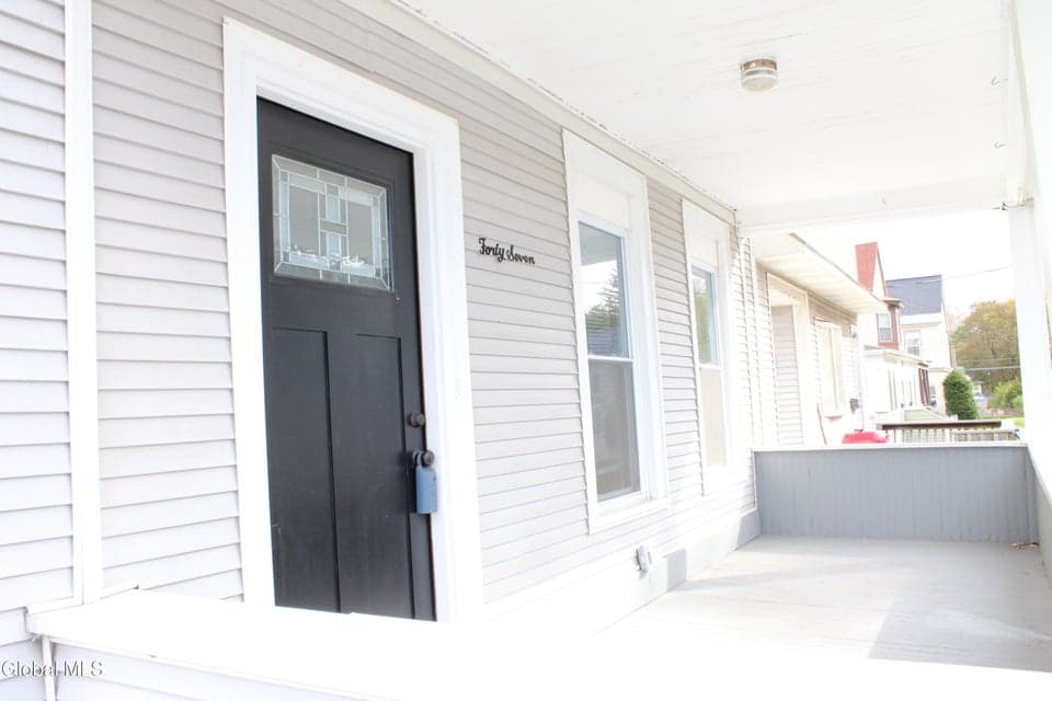 47 Chestnut Street, photo 2