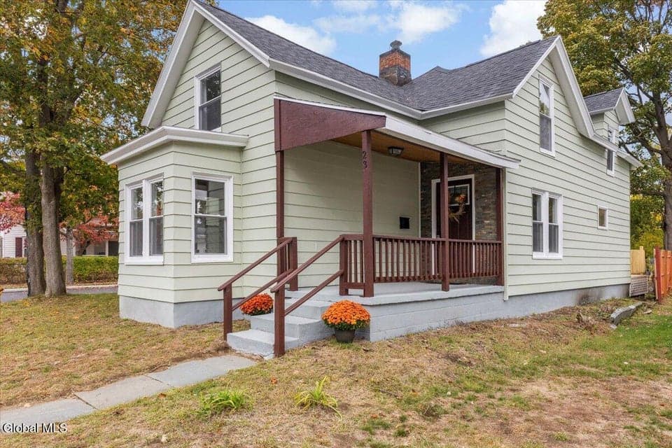 23 4th Street, photo 1