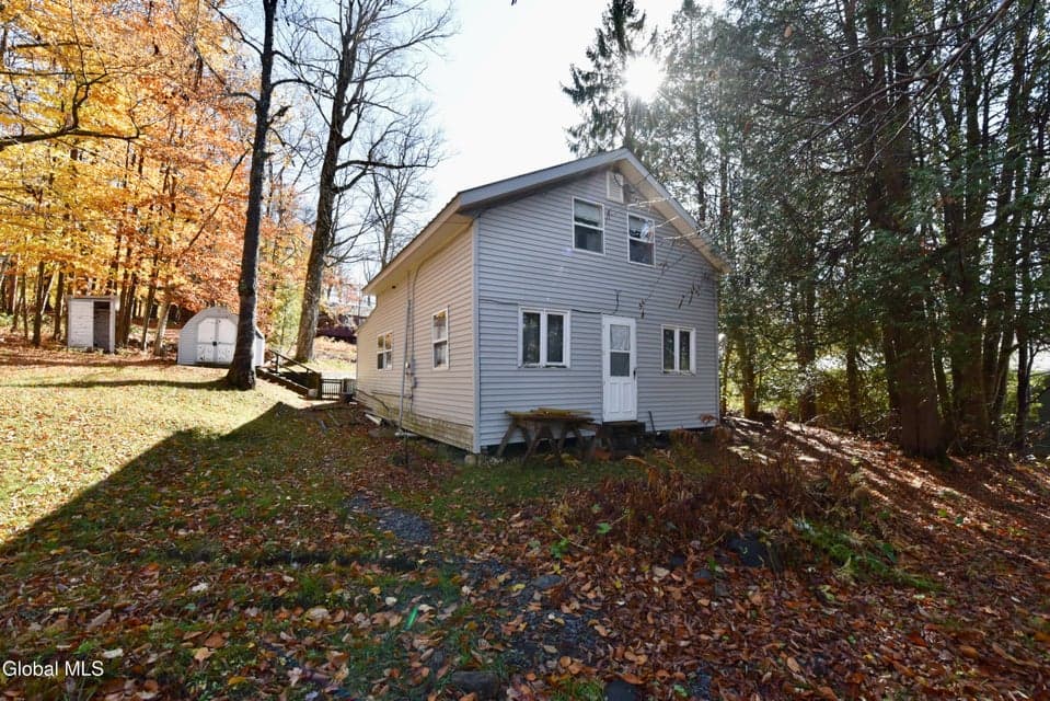 4 DELAVAN Avenue, Greenfield, NY, photo 3
